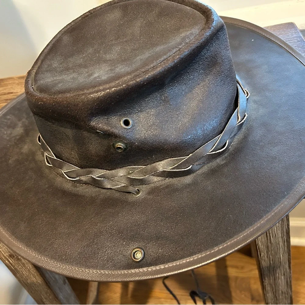 Australian Leather Bush hat bound by hand, silver crocodile croc 🐊
